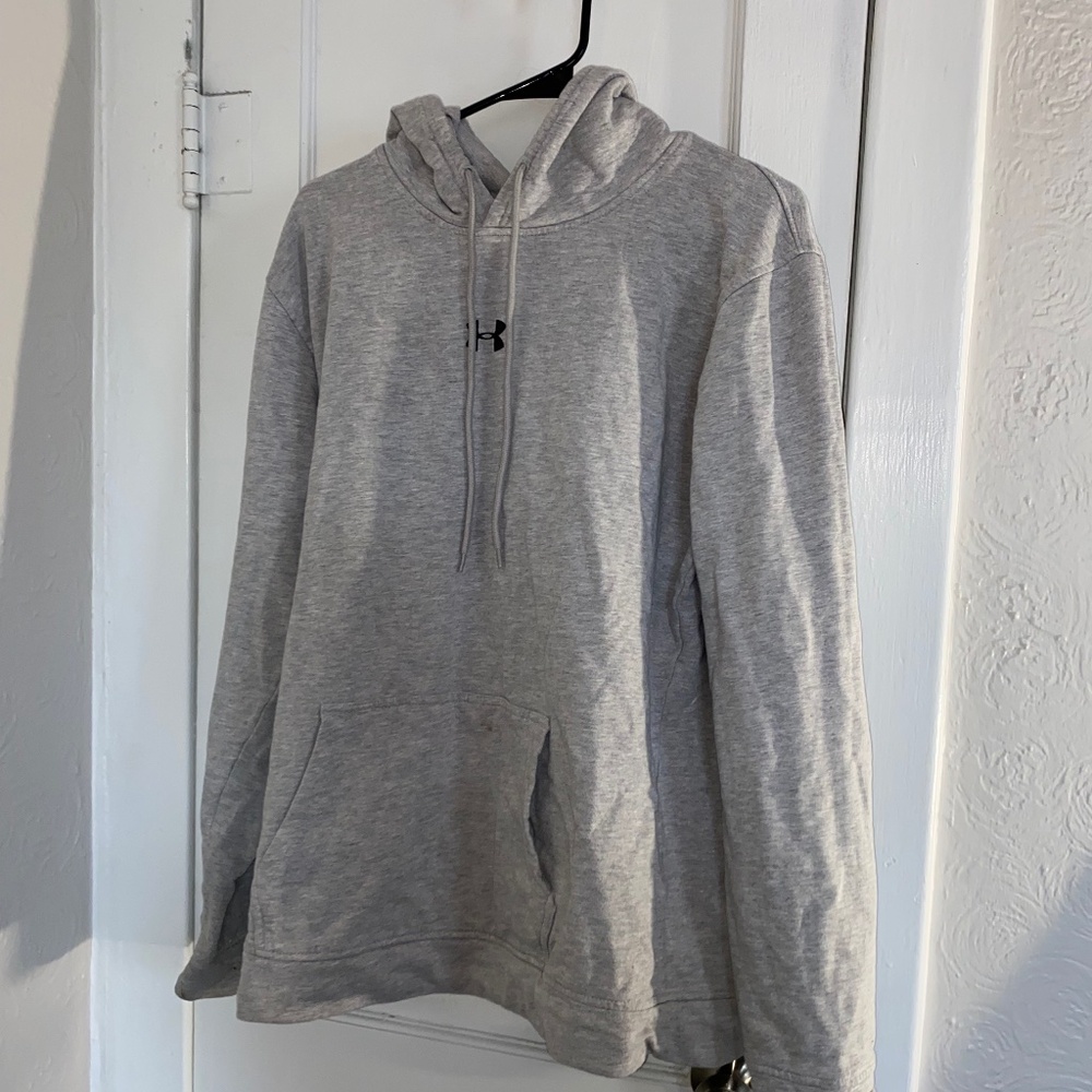 Light Gray Under Armour Women’s XL Sweatshirt/Hoodie